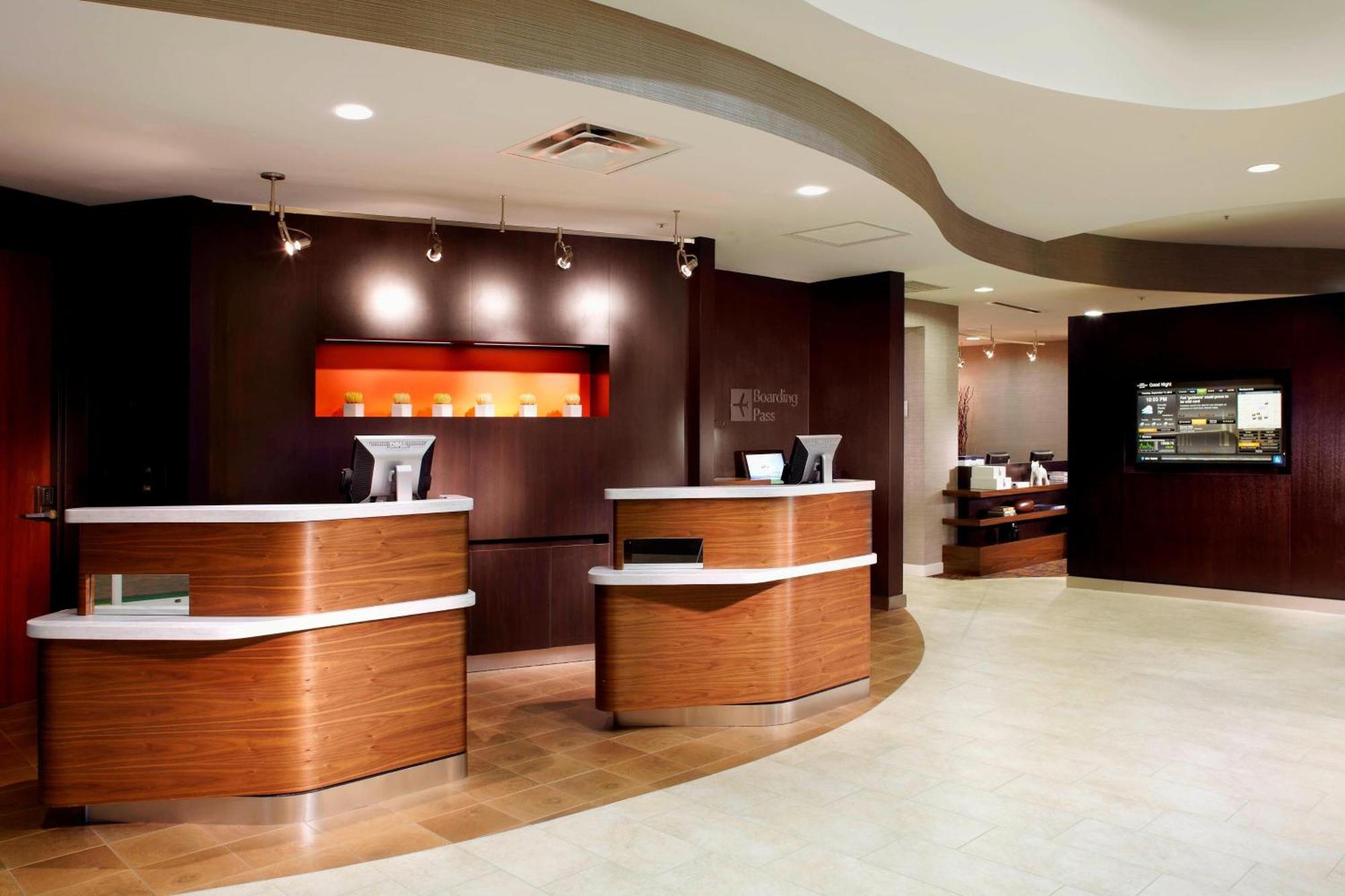 Courtyard Tampa Oldsmar Hotel Exterior foto