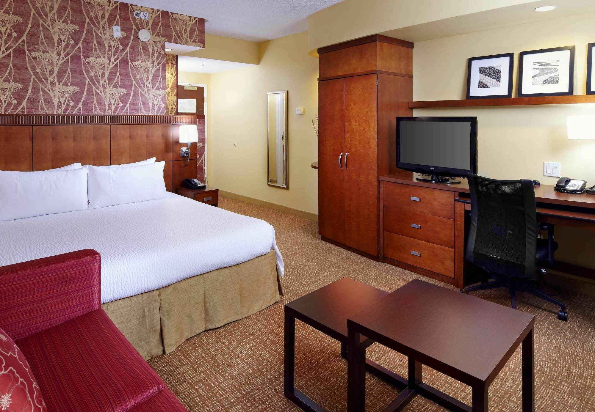 Courtyard Tampa Oldsmar Hotel Exterior foto