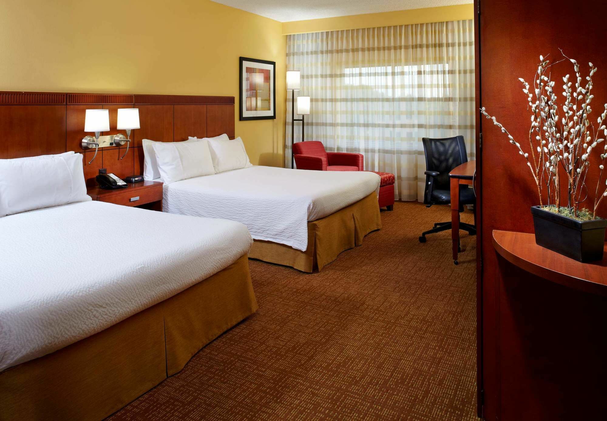 Courtyard Tampa Oldsmar Hotel Exterior foto